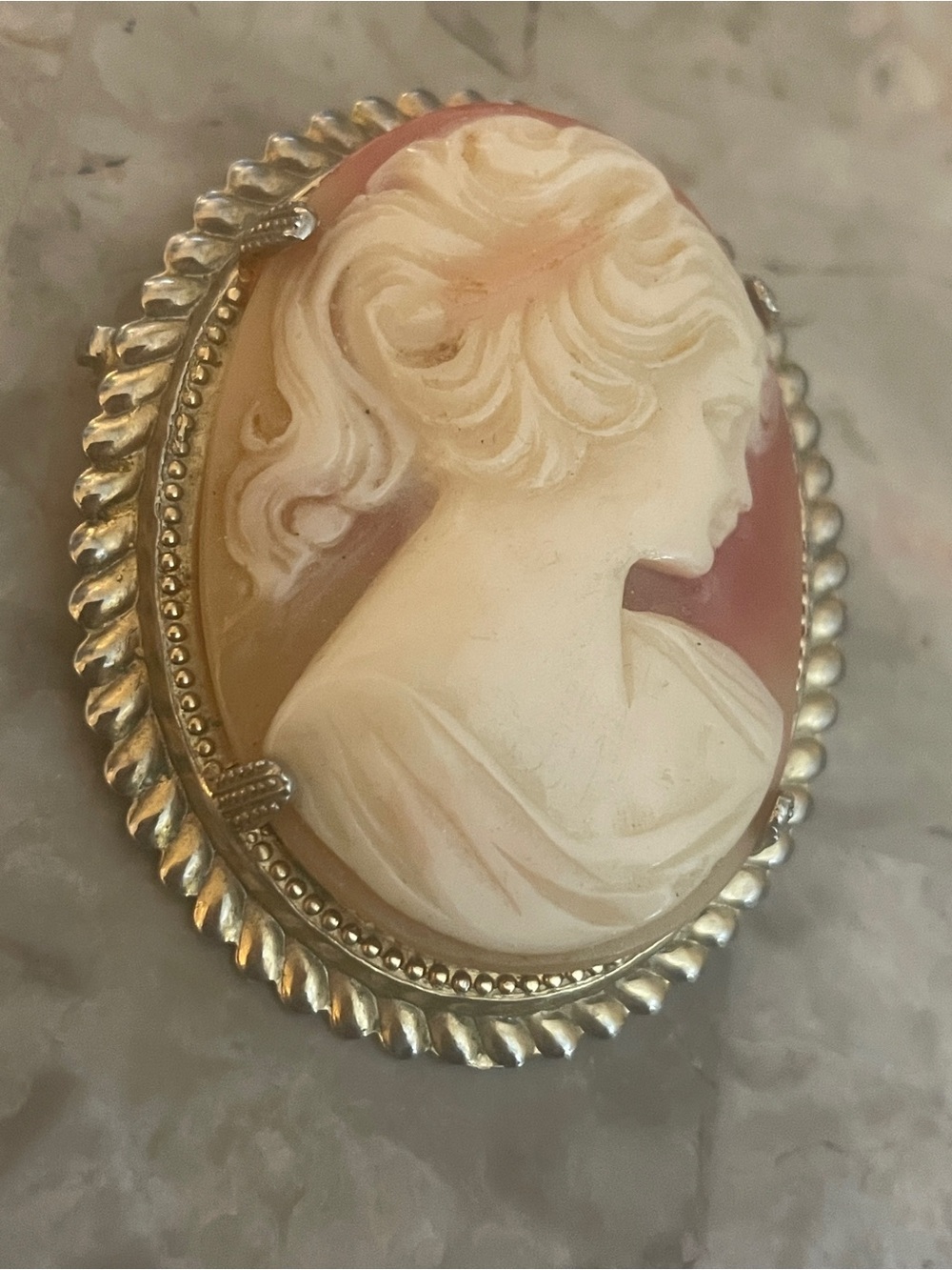Vintage Cameo Brooch in Pink and Ivory Set in gold tone Frame!